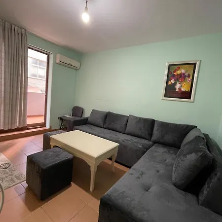 Apartamento Urban Floor One Tirana